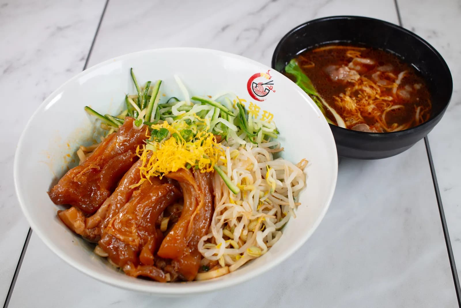牛筋乾拌麵 + 肥牛片牛肉湯