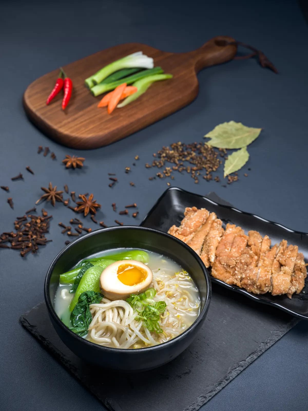 炸雞排湯麵